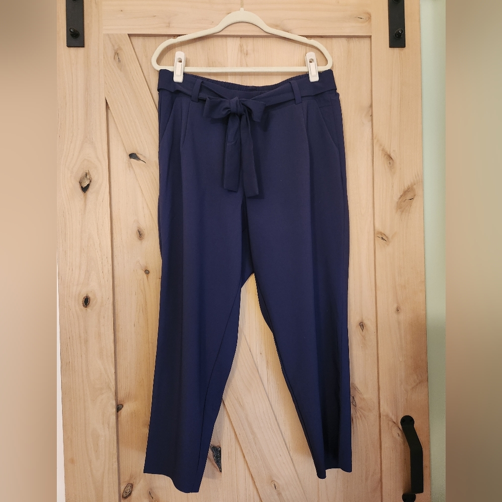 Torrid 1X croped pants in navy